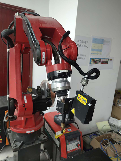 實現焊接機器人自動化焊接介紹