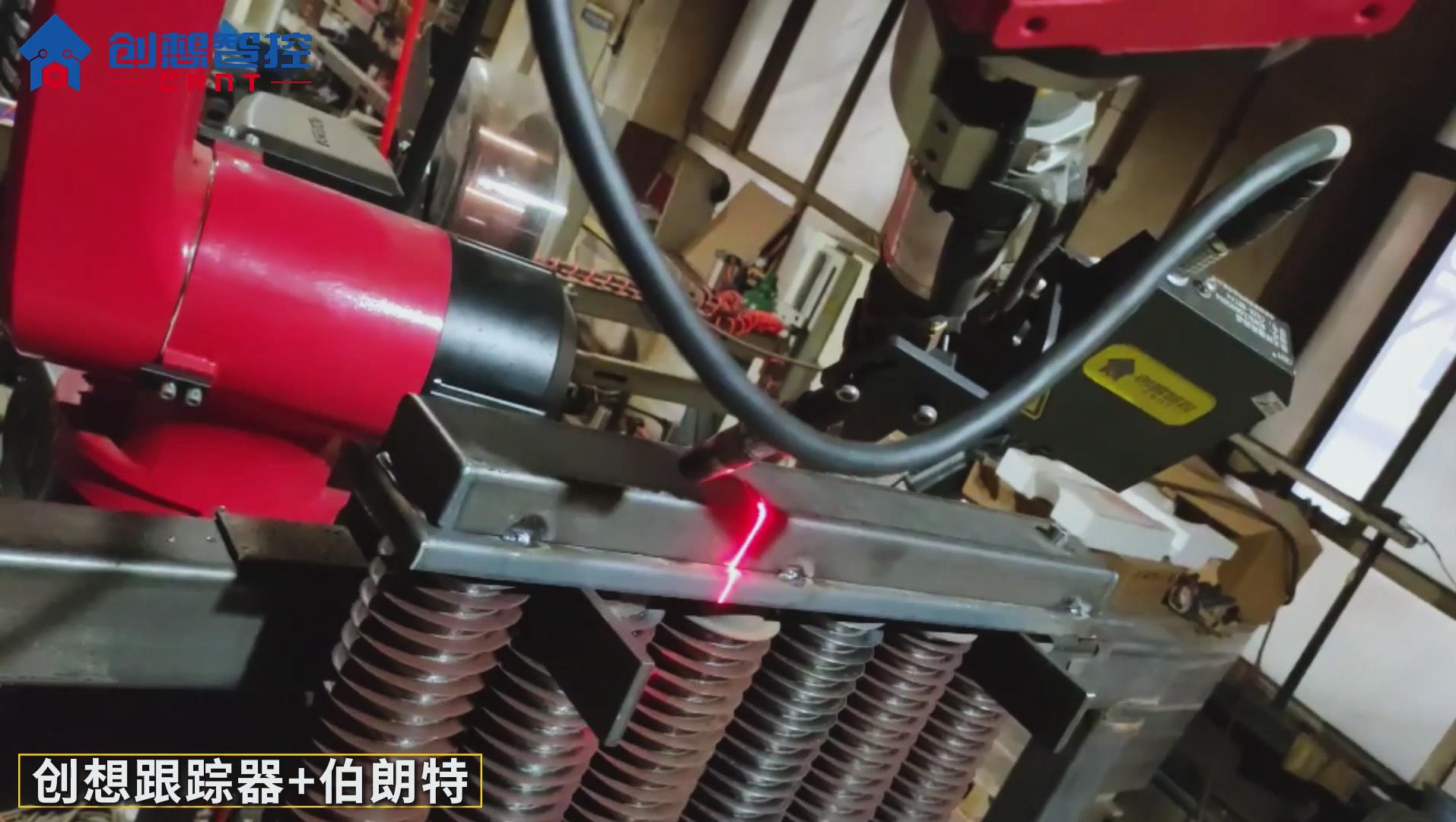 創想焊縫跟蹤系統在散熱器自動焊接的應用