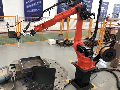 創想焊縫跟蹤在箱體激光焊焊接應用