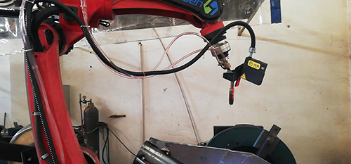 創想激光焊縫跟蹤在電力鐵塔塔腳行業的應用