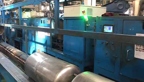 創想智控焊縫跟蹤器在家電行業熱水器板材焊接應用