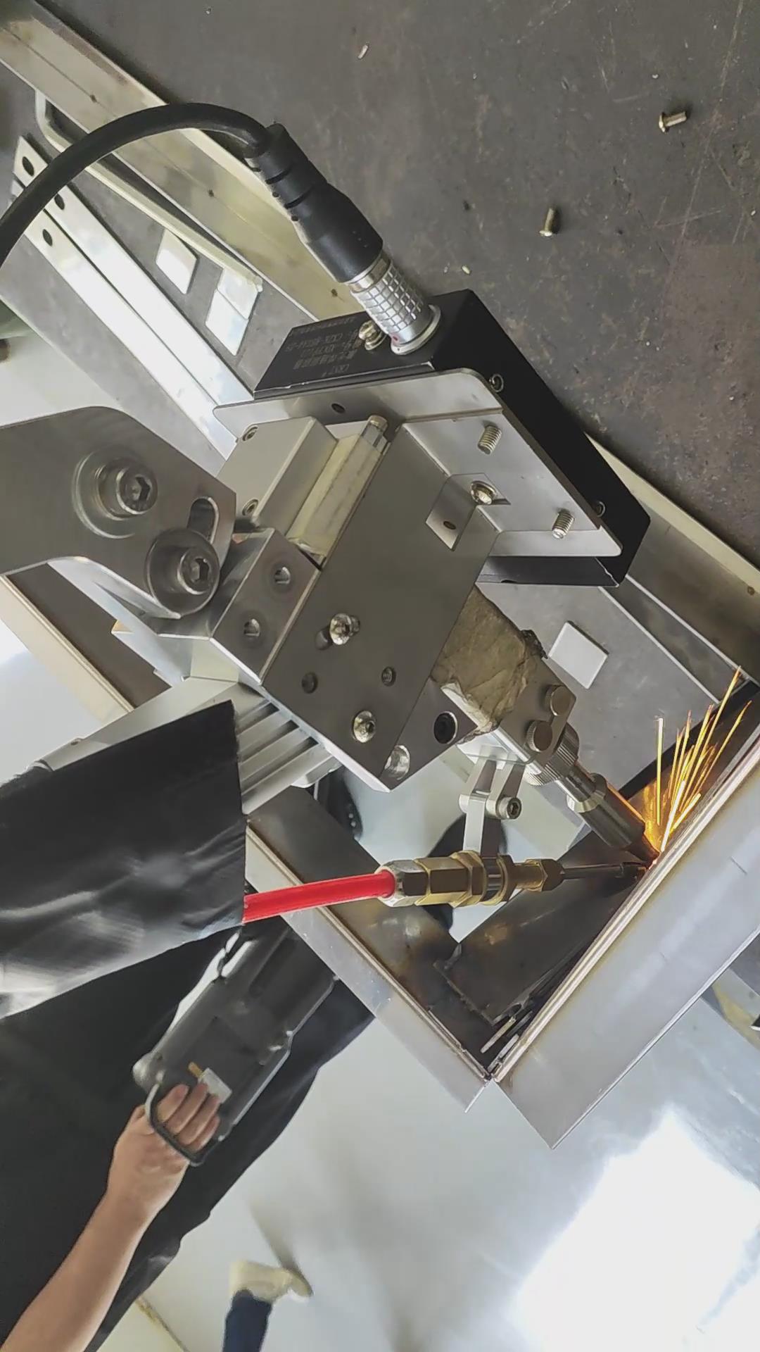 創(chuàng)想智控激光焊縫跟蹤系統(tǒng)在電氣柜框架自動化焊接的應(yīng)用