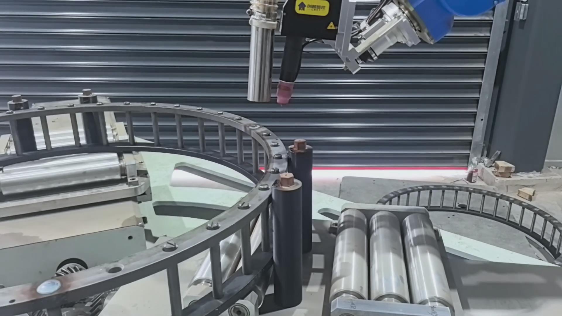 創想智控激光焊縫跟蹤器：軸承塞孔氬弧焊免示教解決方案